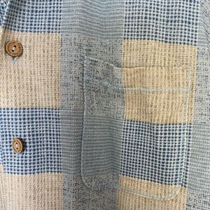 Men’s Medium Short Sleeve Button Up Gently Used